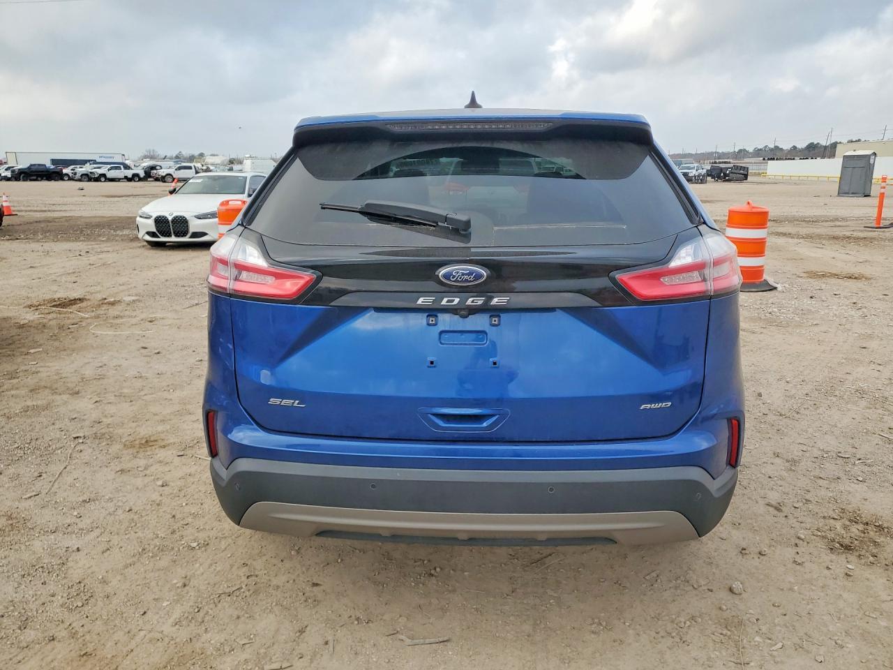 2023 Ford Edge Sel - Image 6