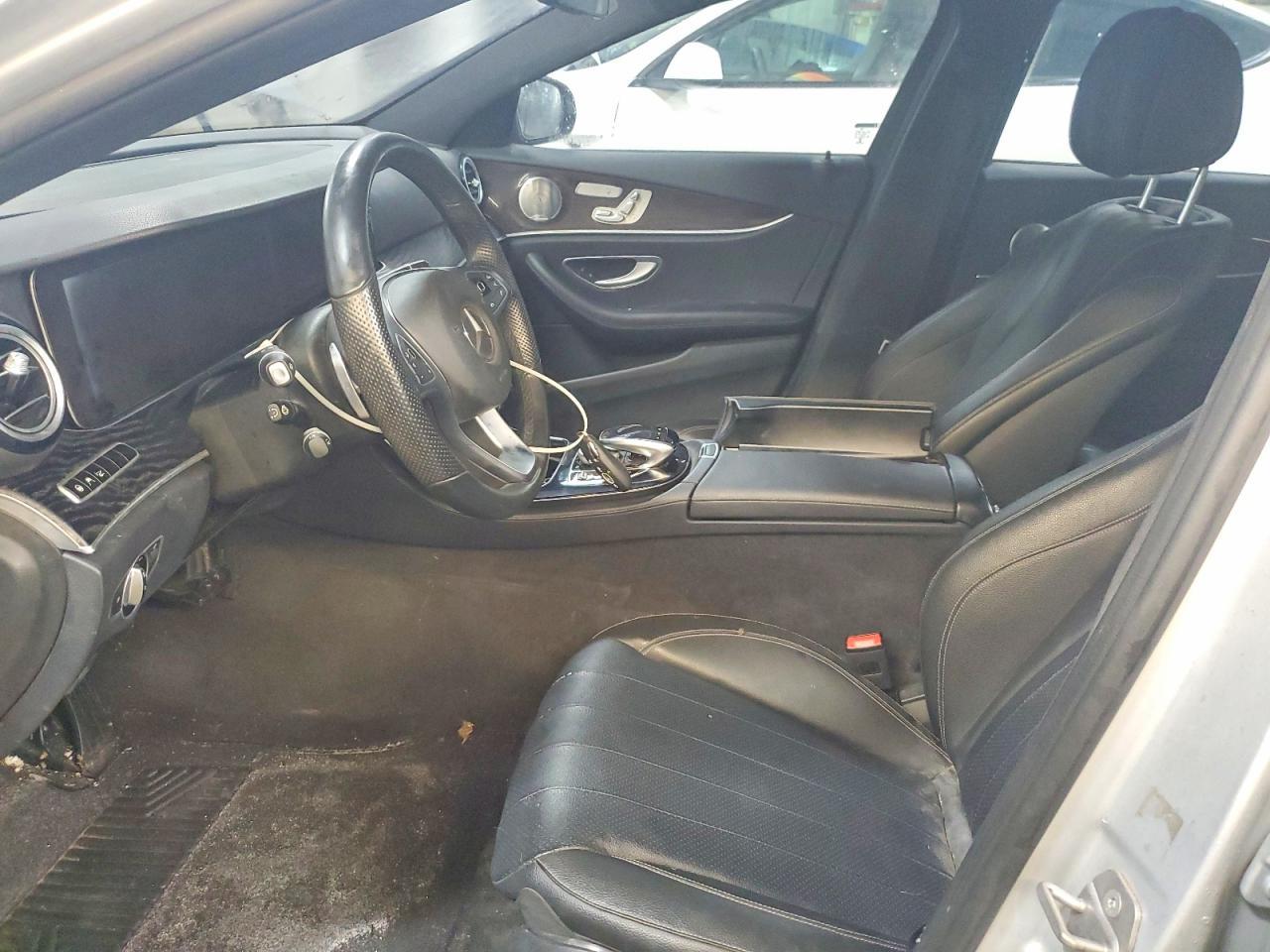 2018 Mercedes-Benz E 300 - Фото 7