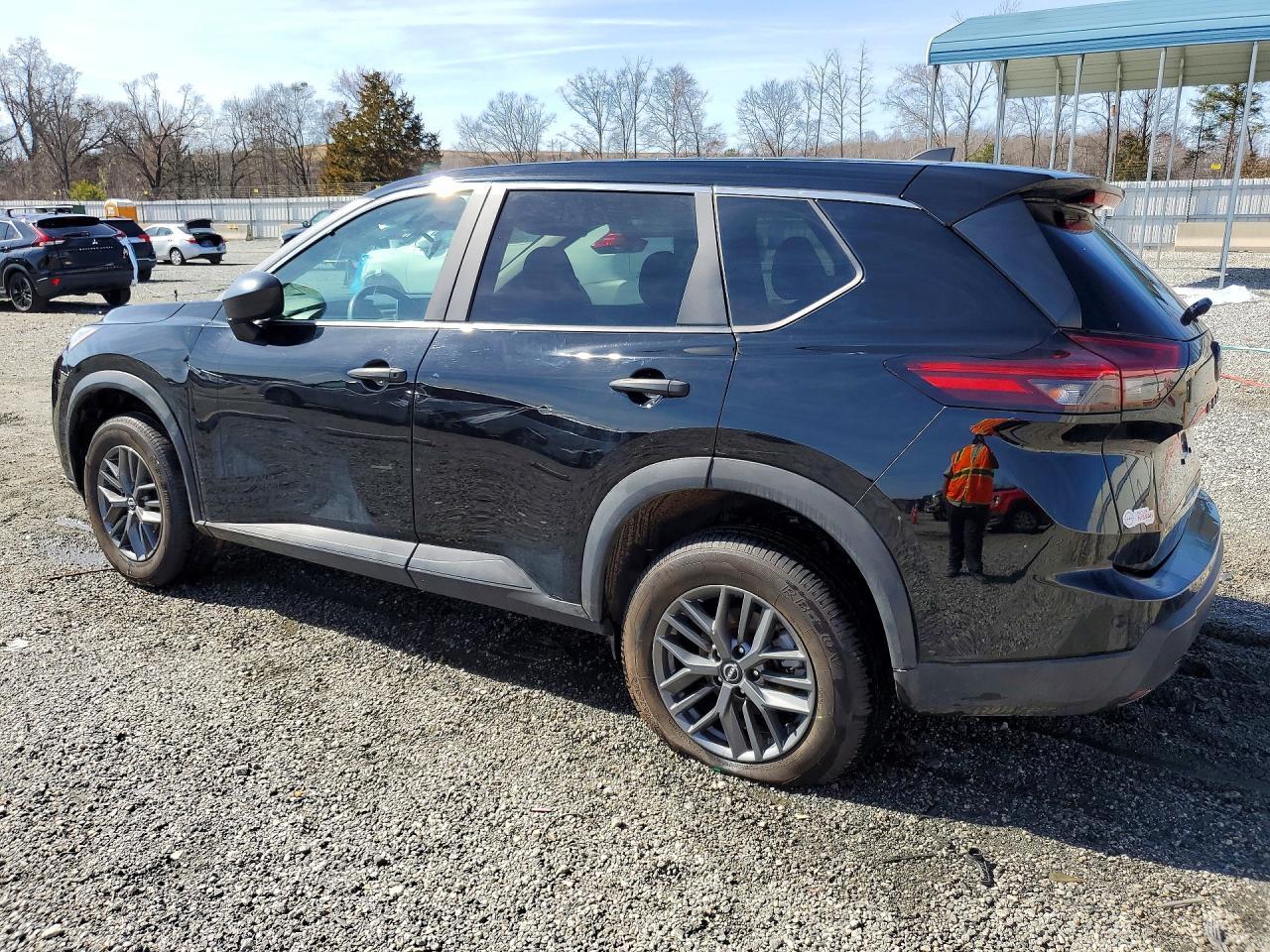 2024 Nissan Rogue S - Фото 2