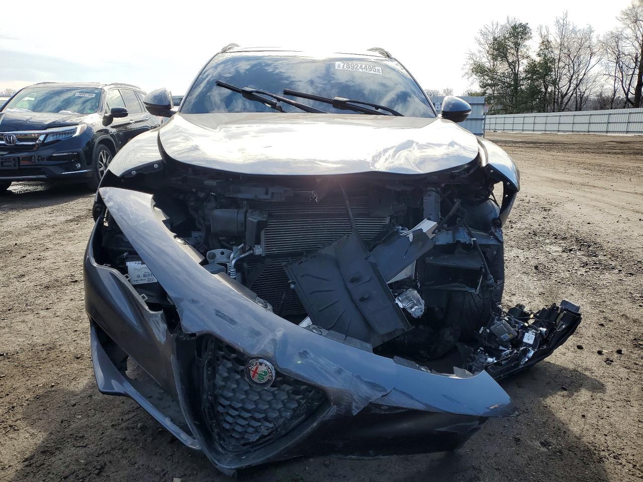 2019 Alfa Romeo Stelvio Ti - Фото 5