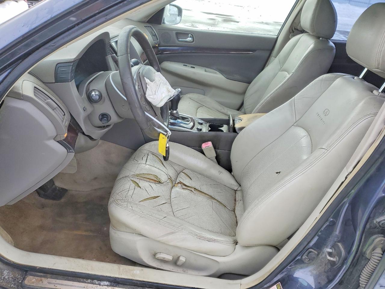 2011 Infiniti G37 Base - Image 7