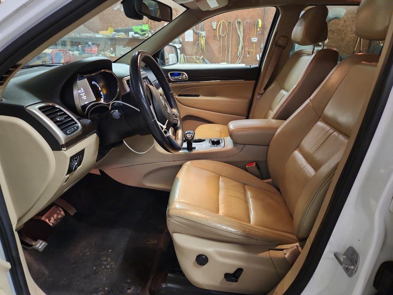 2014 Jeep Grand Cherokee Limited - Image 6