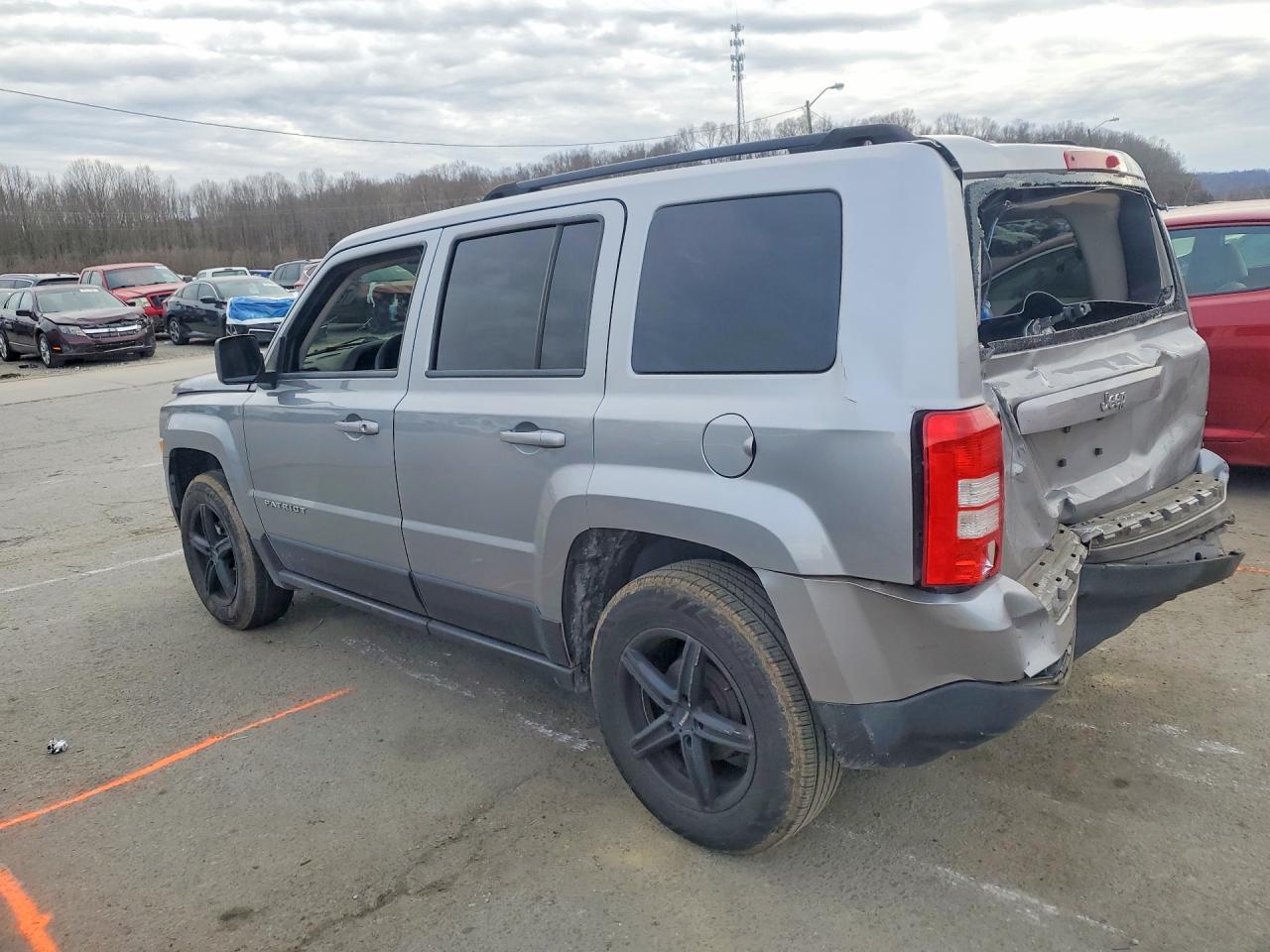 2016 Jeep Patriot Sport - Фото 2