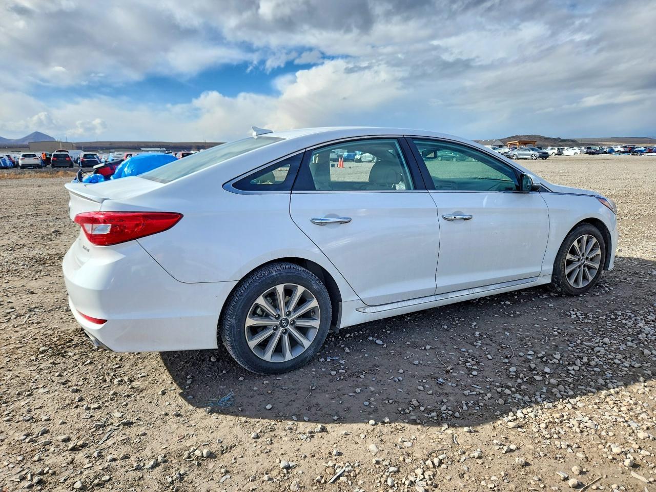 2016 Hyundai Sonata Sport - Image 3