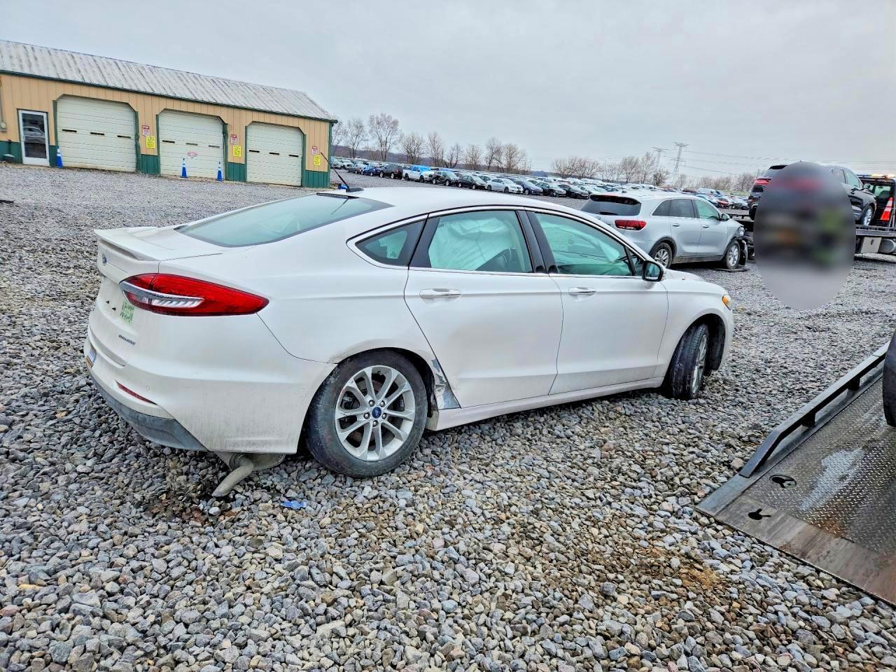 2019 Ford Fusion Titanium - Фото 3