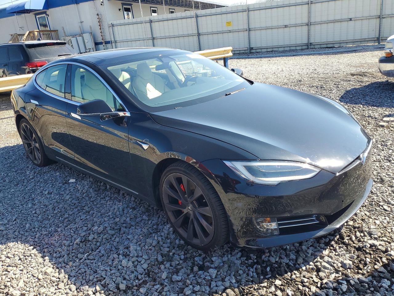 2018 Tesla Model S - Фото 4
