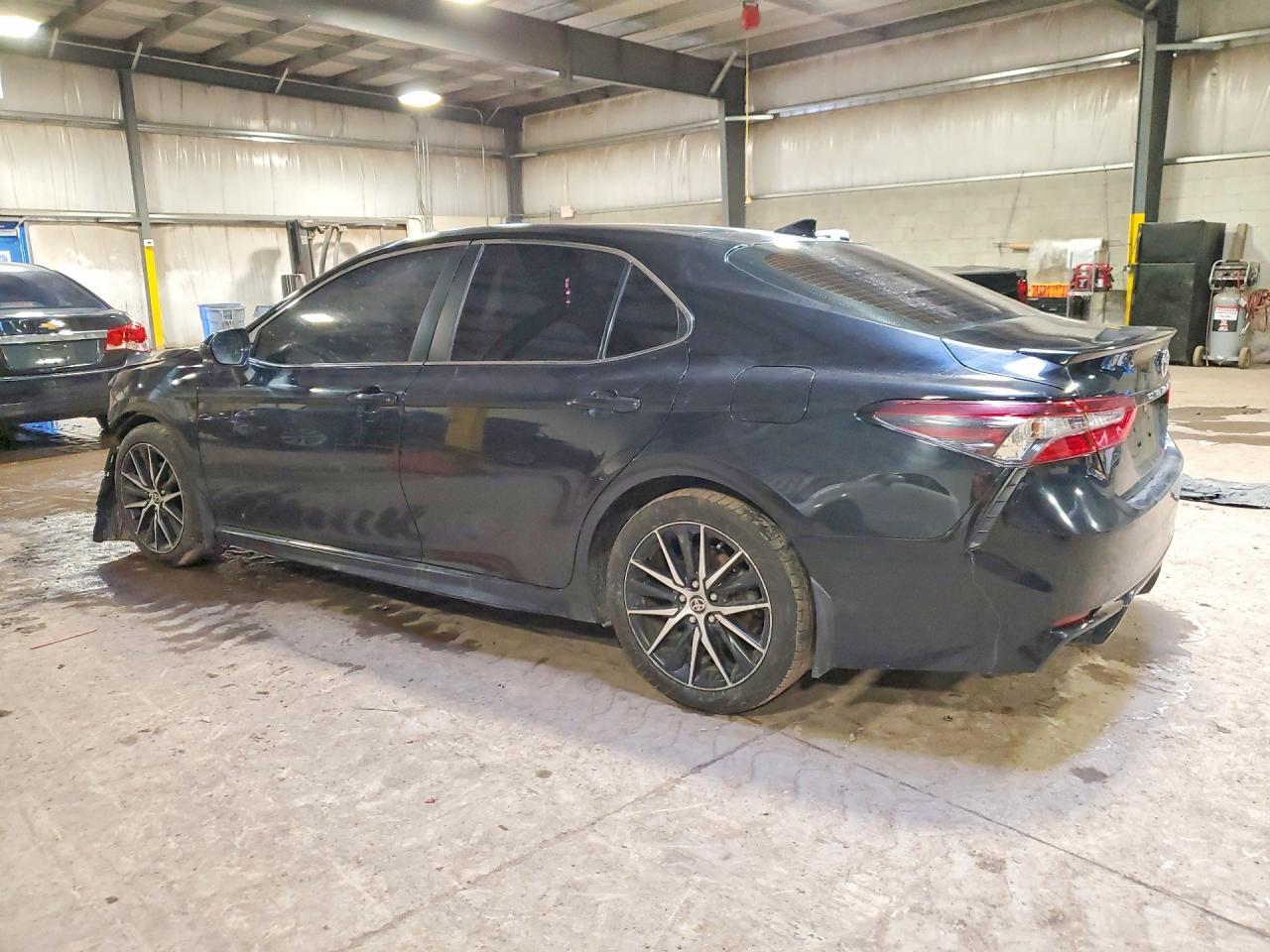2021 Toyota Camry Se - Image 2