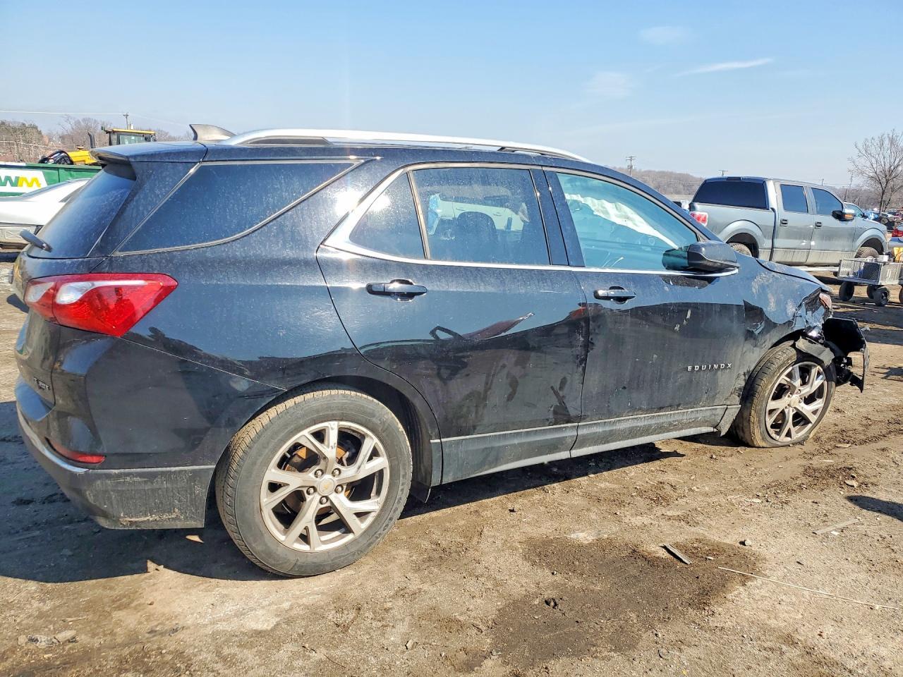 2019 Chevrolet Equinox Lt - Image 3