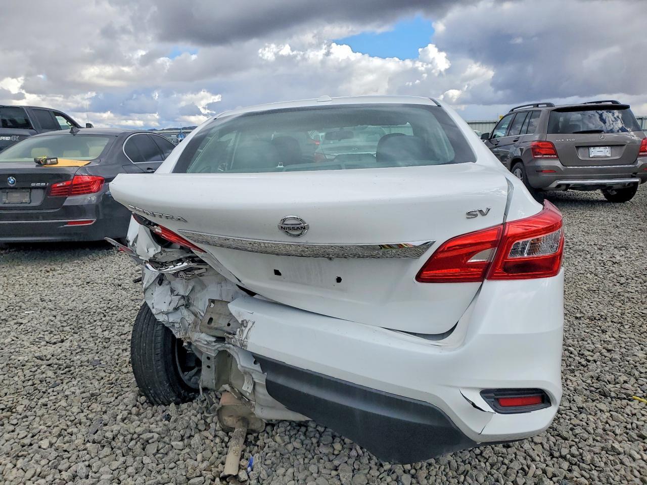 2019 Nissan Sentra S - Фото 6