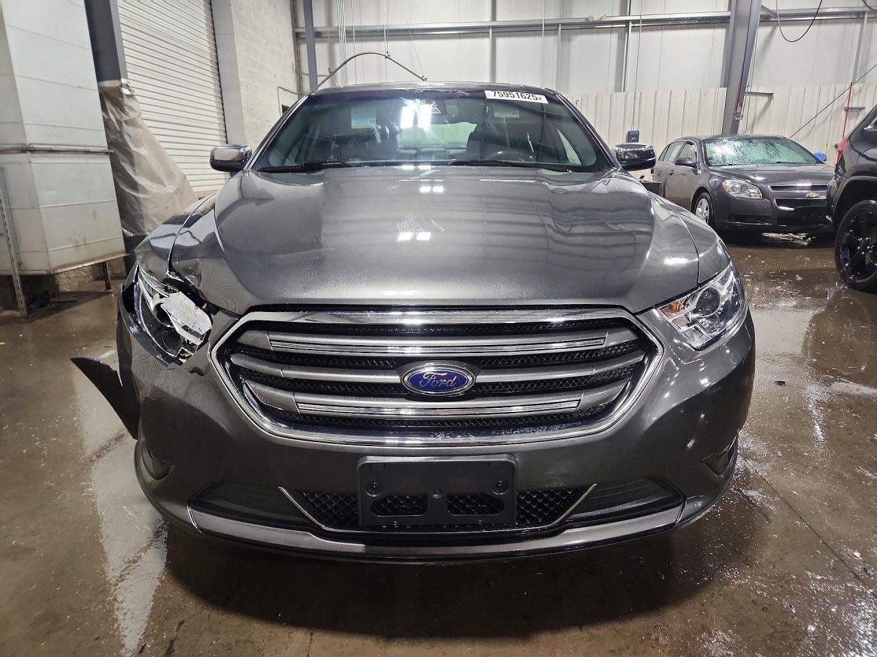 2016 Ford Taurus Limited - Фото 5