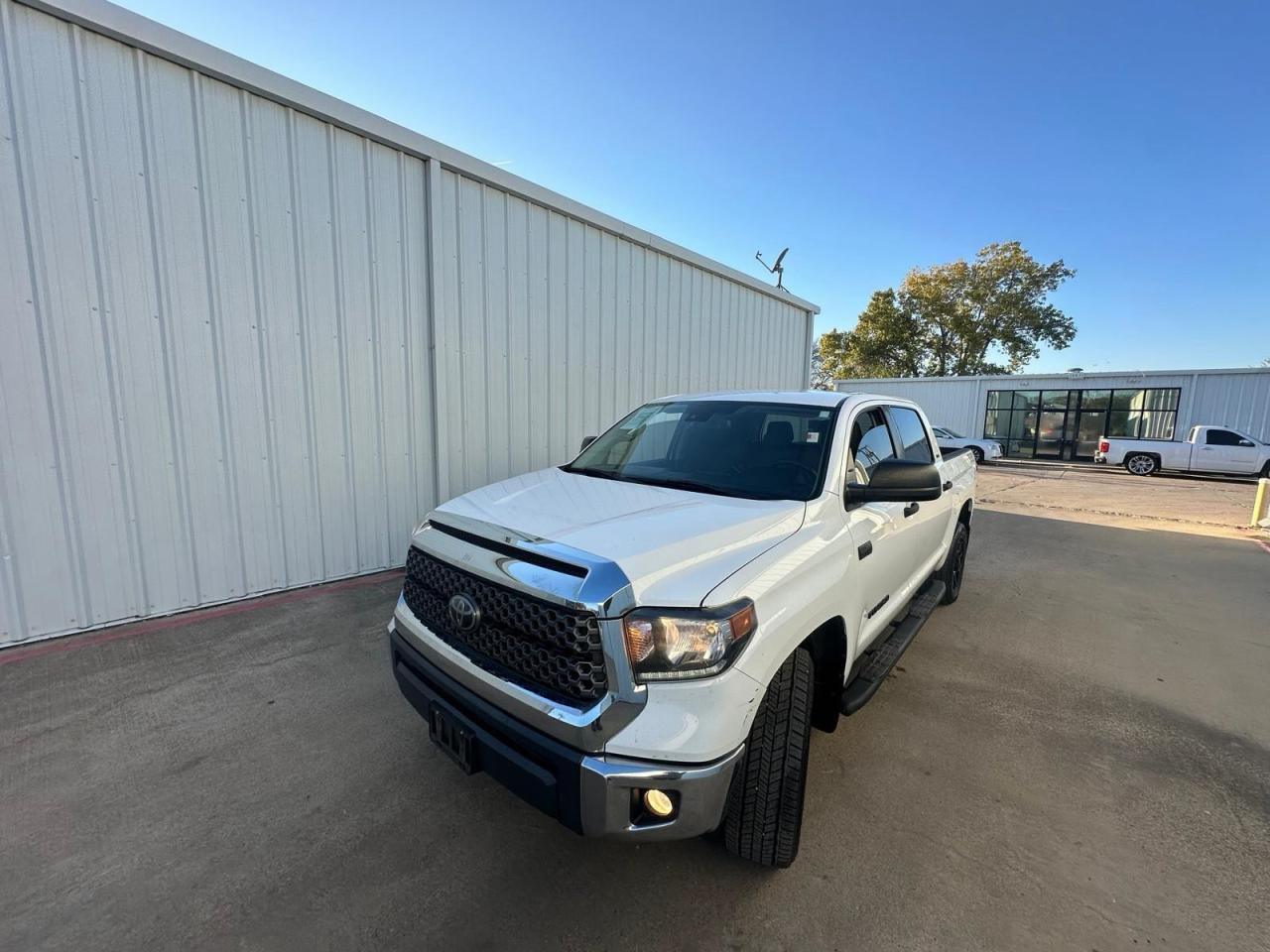 2020 Toyota Tundra Crewmax Sr5 - Фото 2