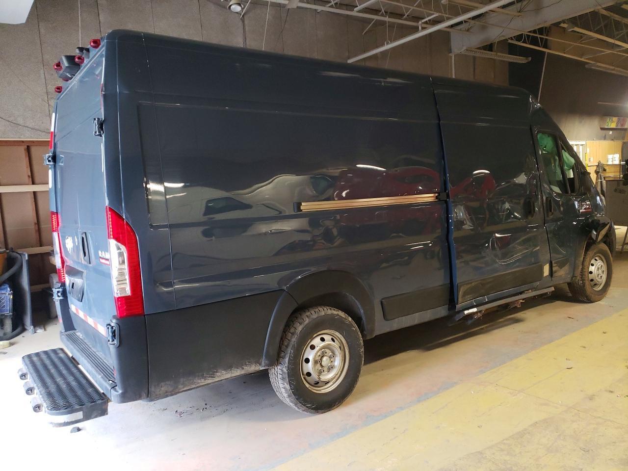 2021 Ram Promaster 3500 Delivery Van - Фото 3