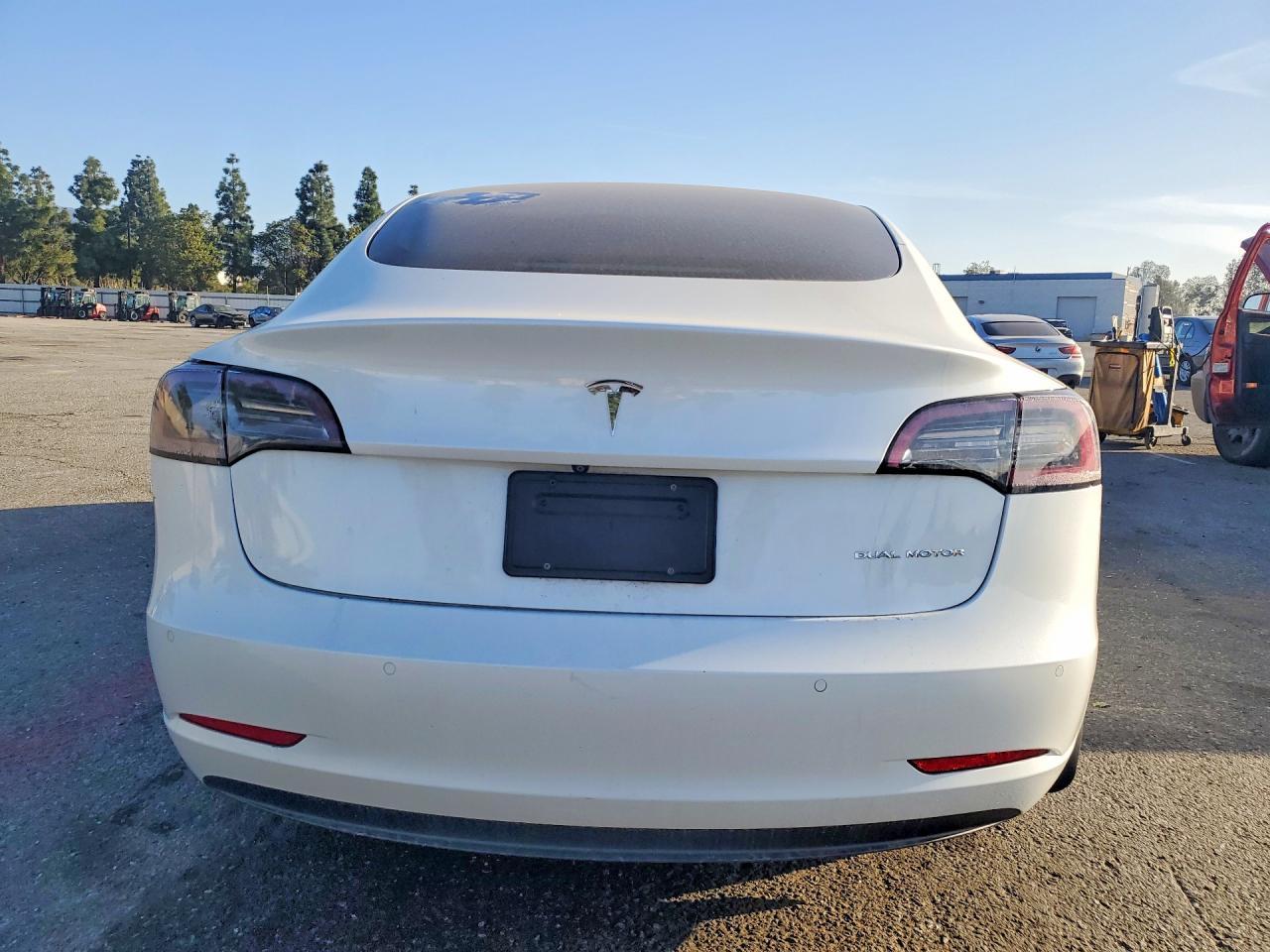 2021 Tesla Model 3 - Фото 6