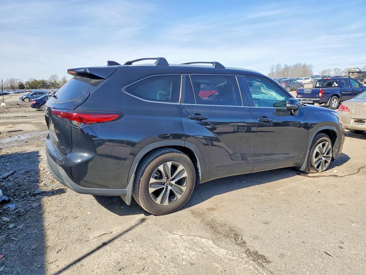 2023 Toyota Highlander Xle - Фото 3