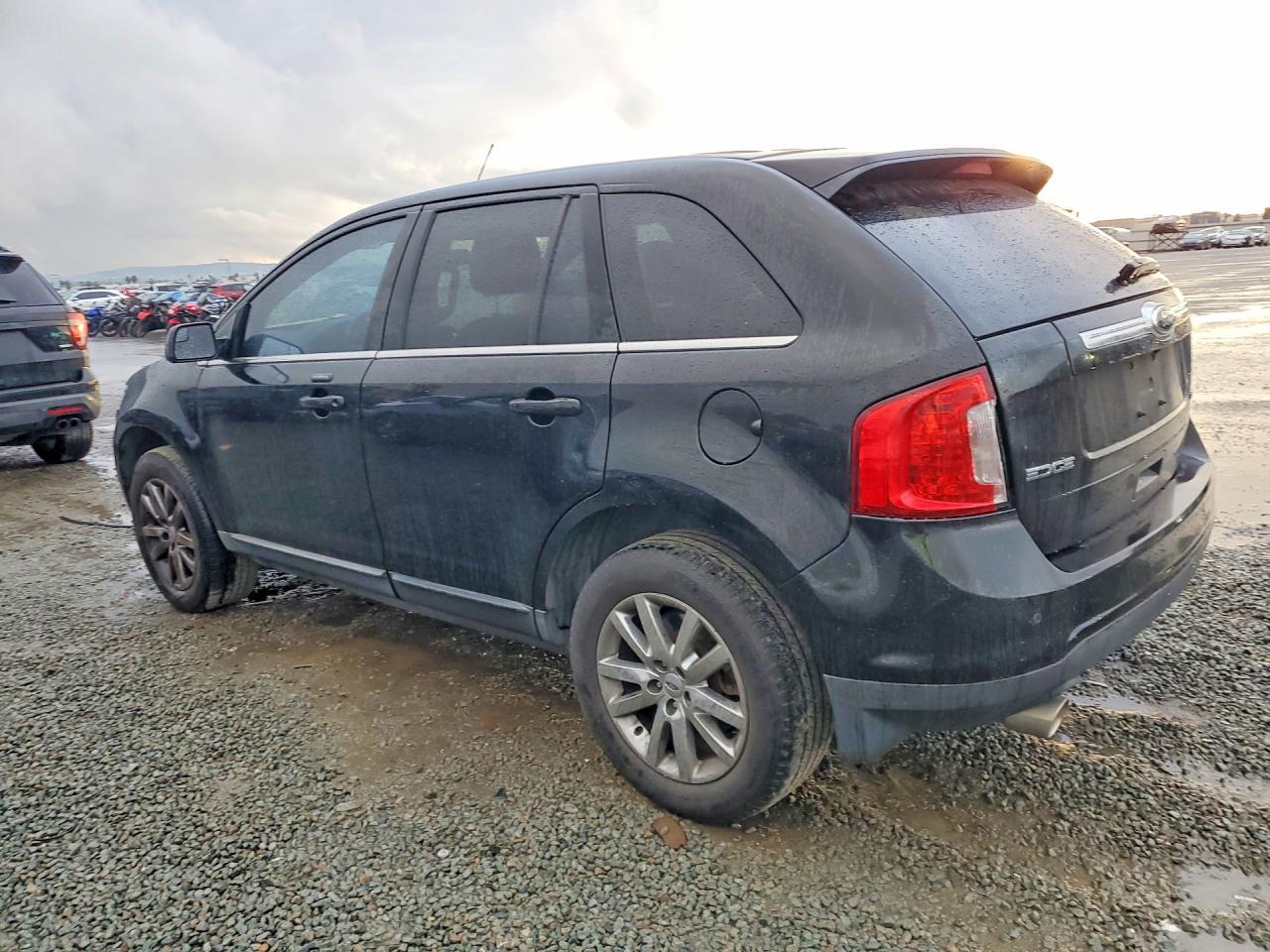 2013 Ford Edge Limited - Image 2