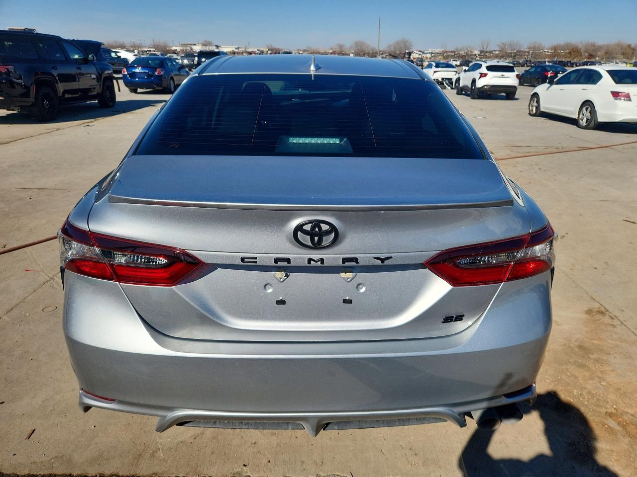 2024 Toyota Camry Se - Фото 6