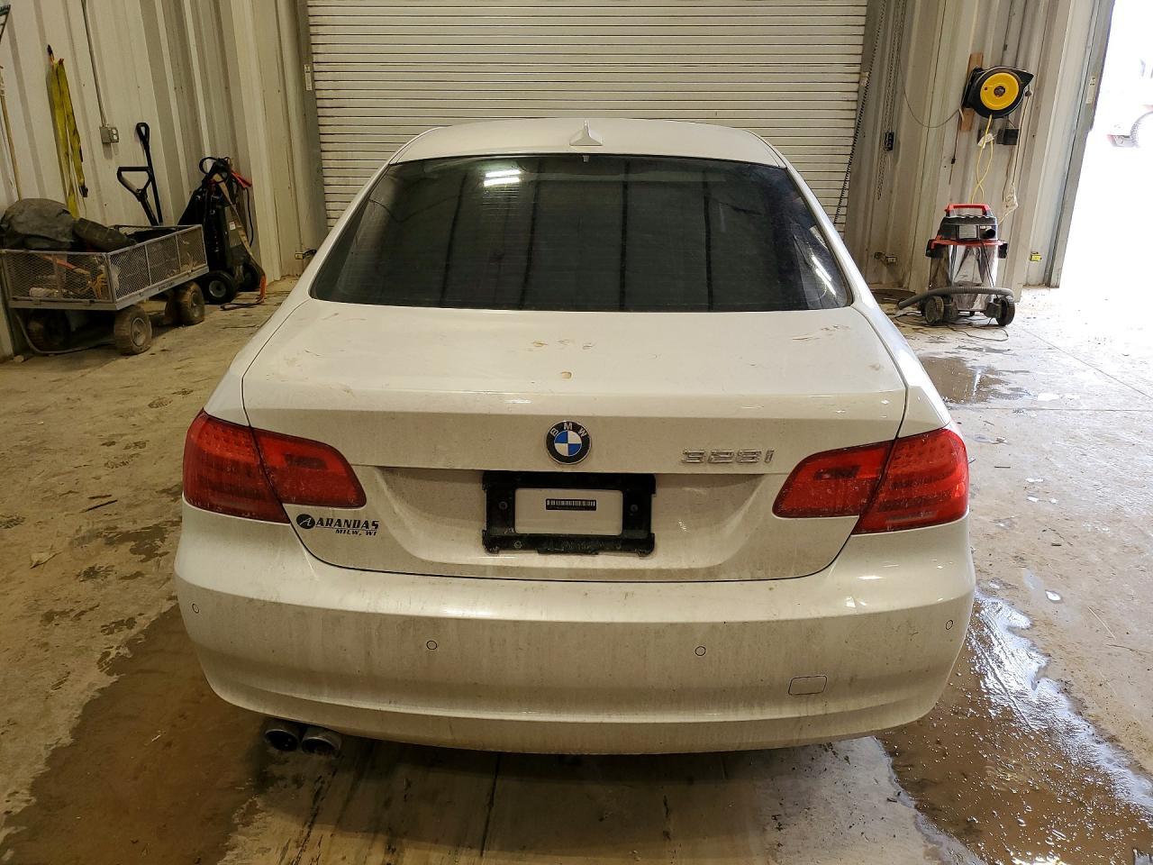 2011 BMW 328 I Sulev - Фото 6
