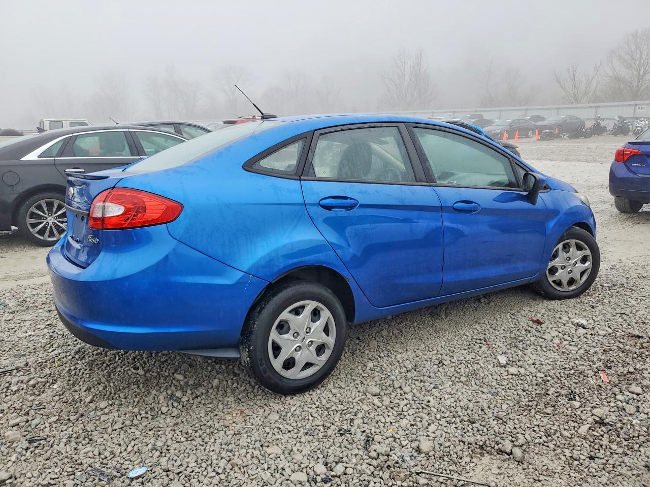 2011 Ford Fiesta Se - Image 3