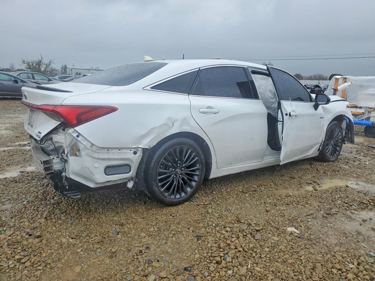 2019 Toyota Avalon Hybrid Xse - Фото 3