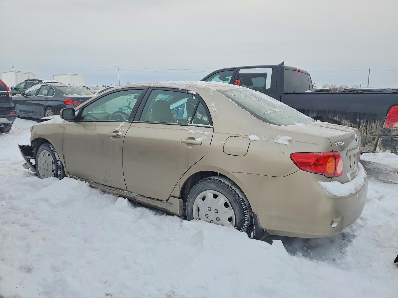 2010 Toyota Corolla Base - Фото 2