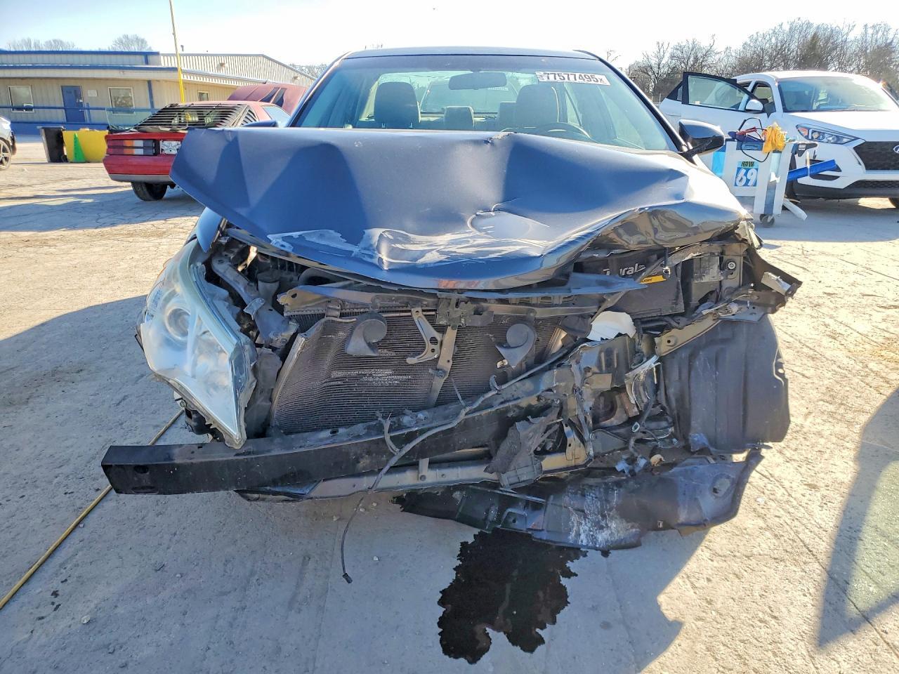2013 Toyota Camry L - Фото 5