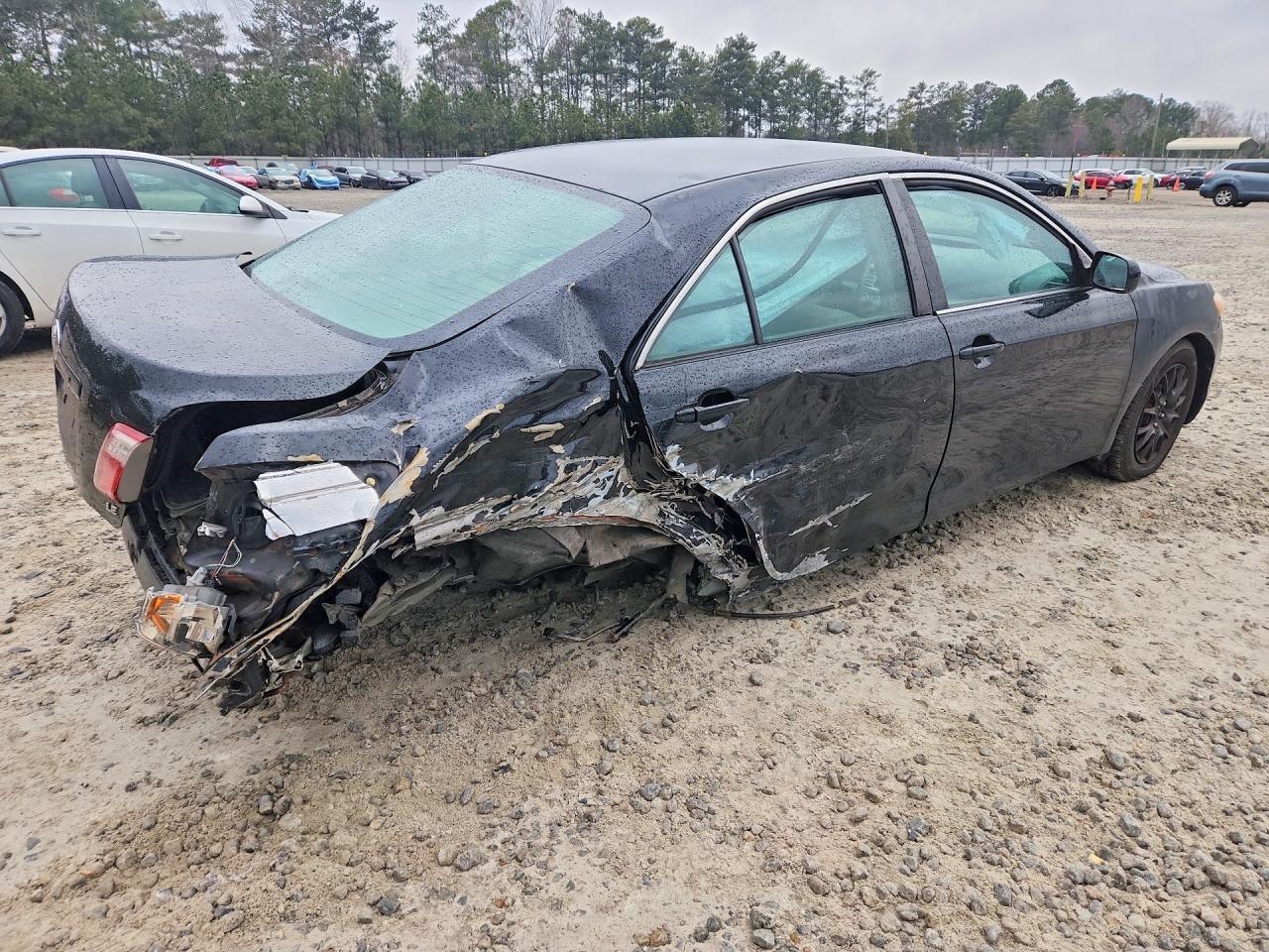 2008 Toyota Camry Le - Image 3