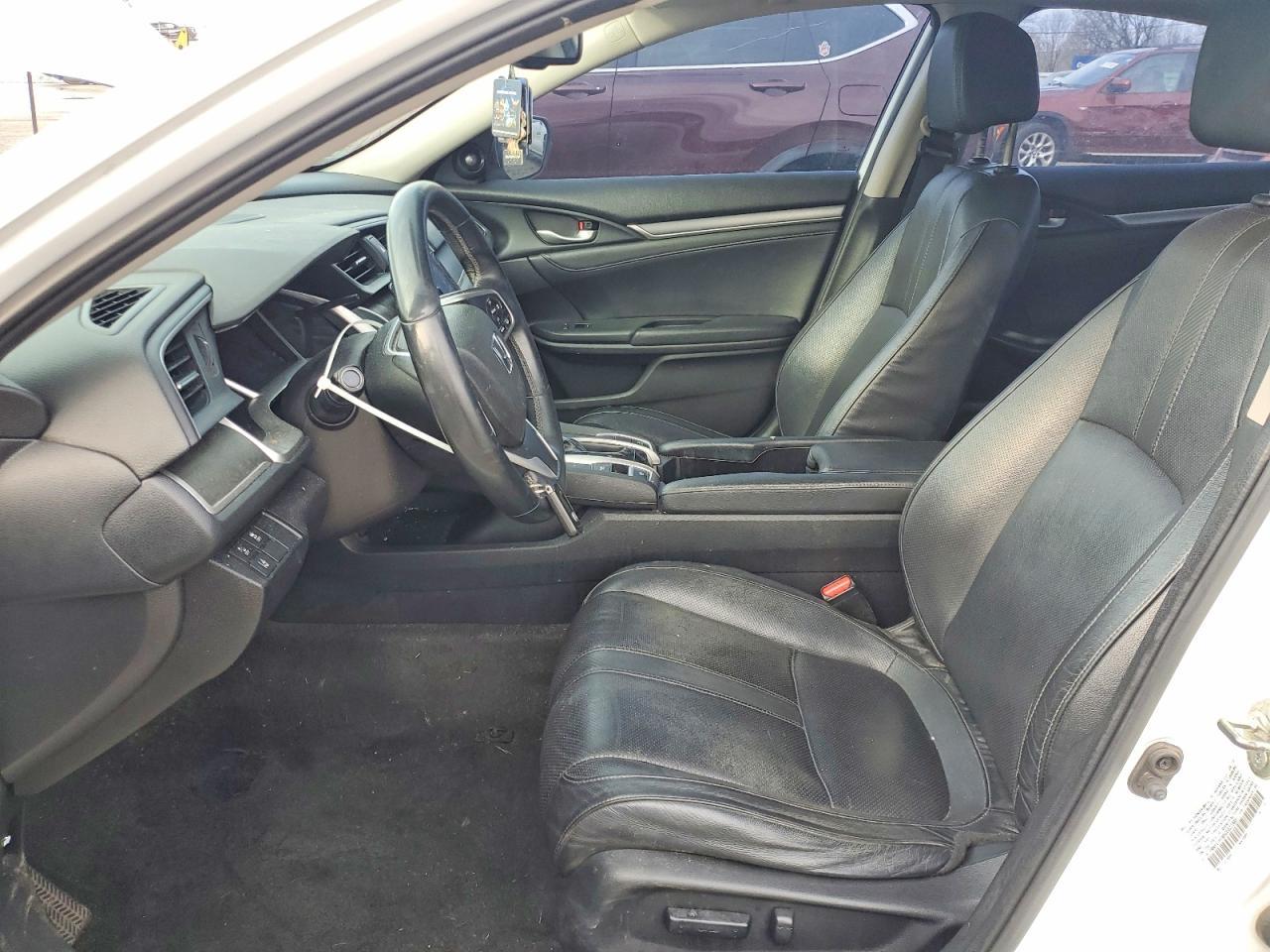 2016 Honda Civic Touring - Image 7