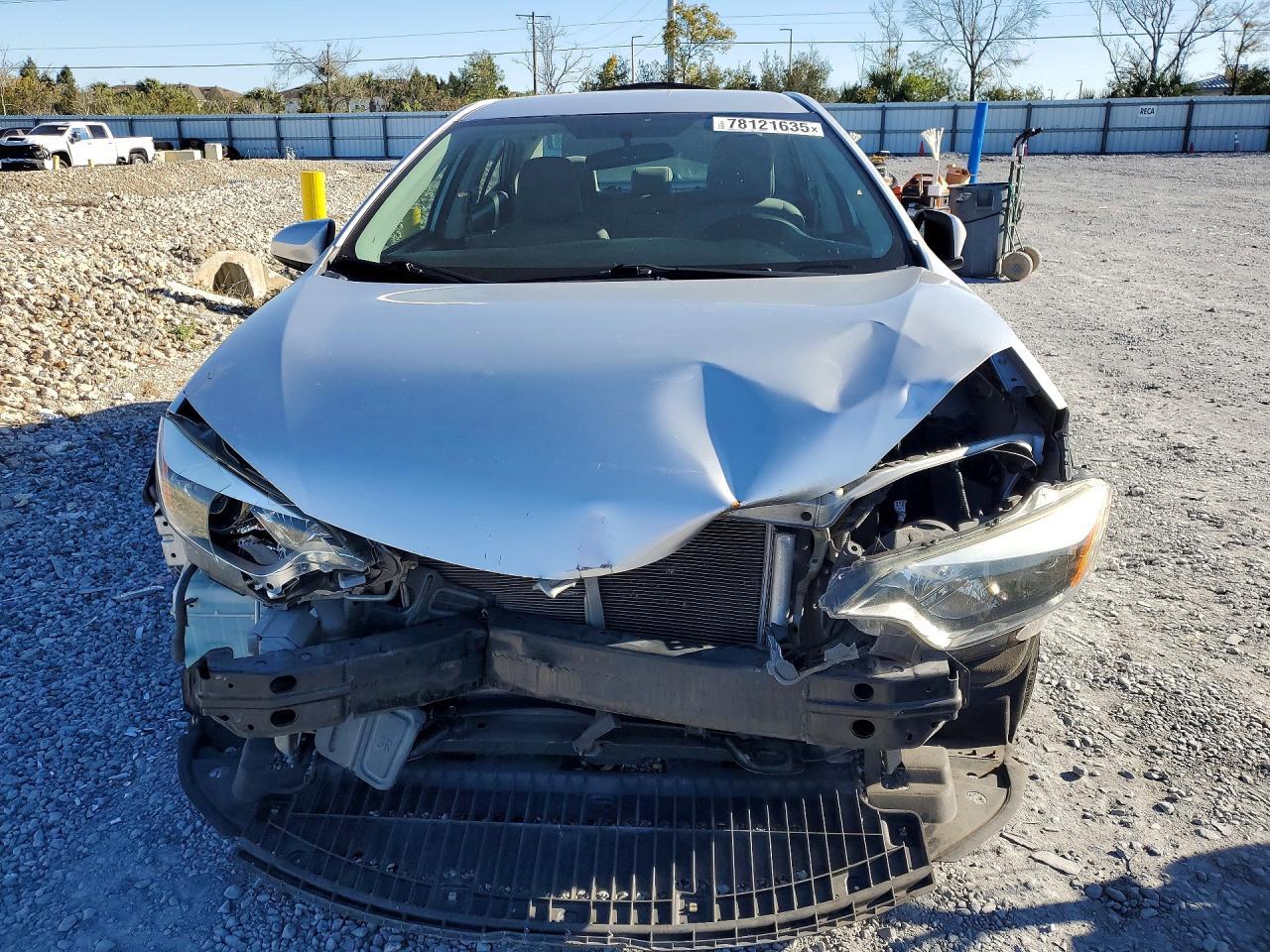 2015 Toyota Corolla Le - Image 5