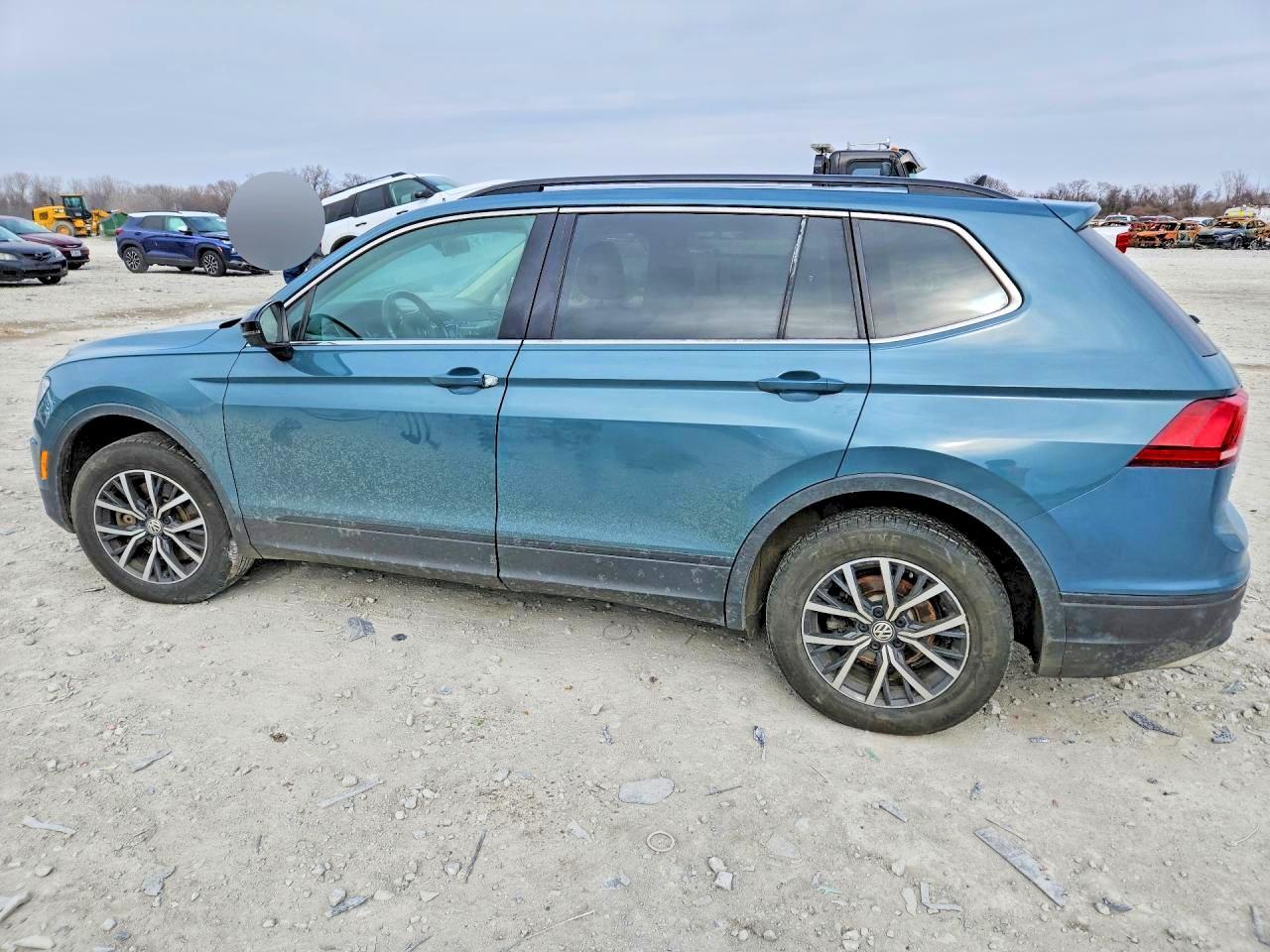 2019 Volkswagen Tiguan - Image 2