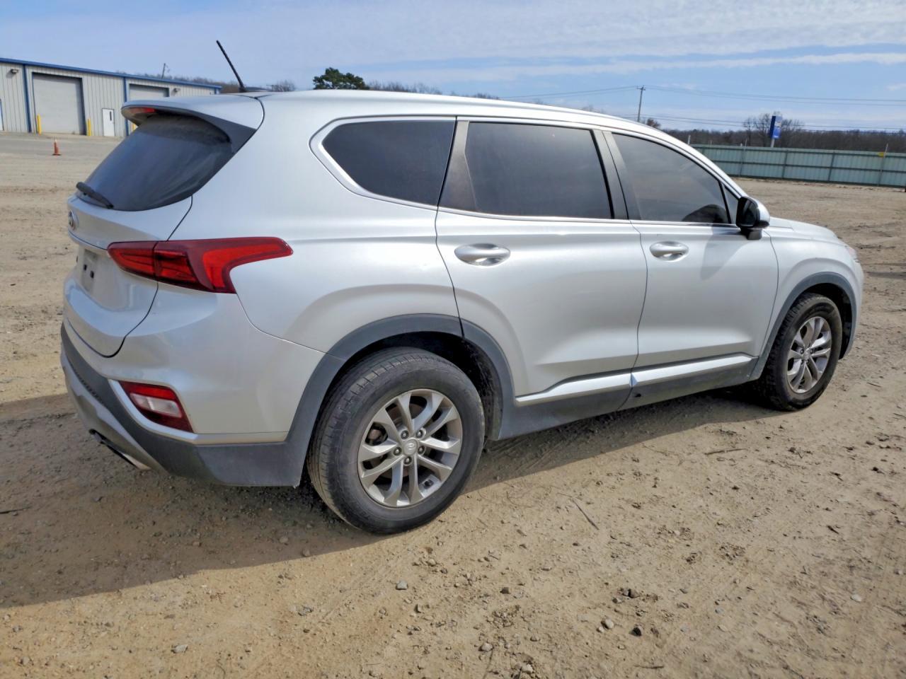 2019 Hyundai Santa Fe Se - Image 3