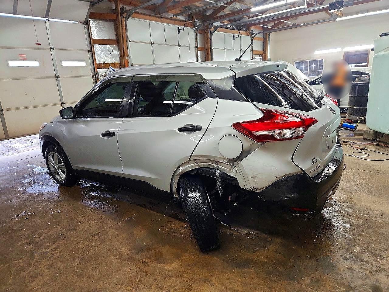 2018 Nissan Kicks S - Фото 2