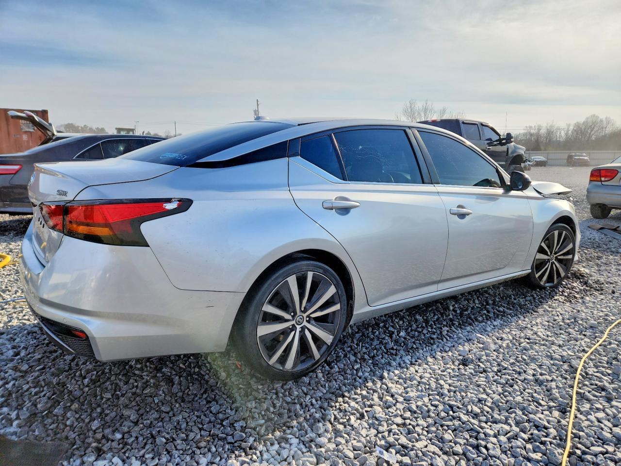 2020 Nissan Altima 2.5 Sr - Image 3