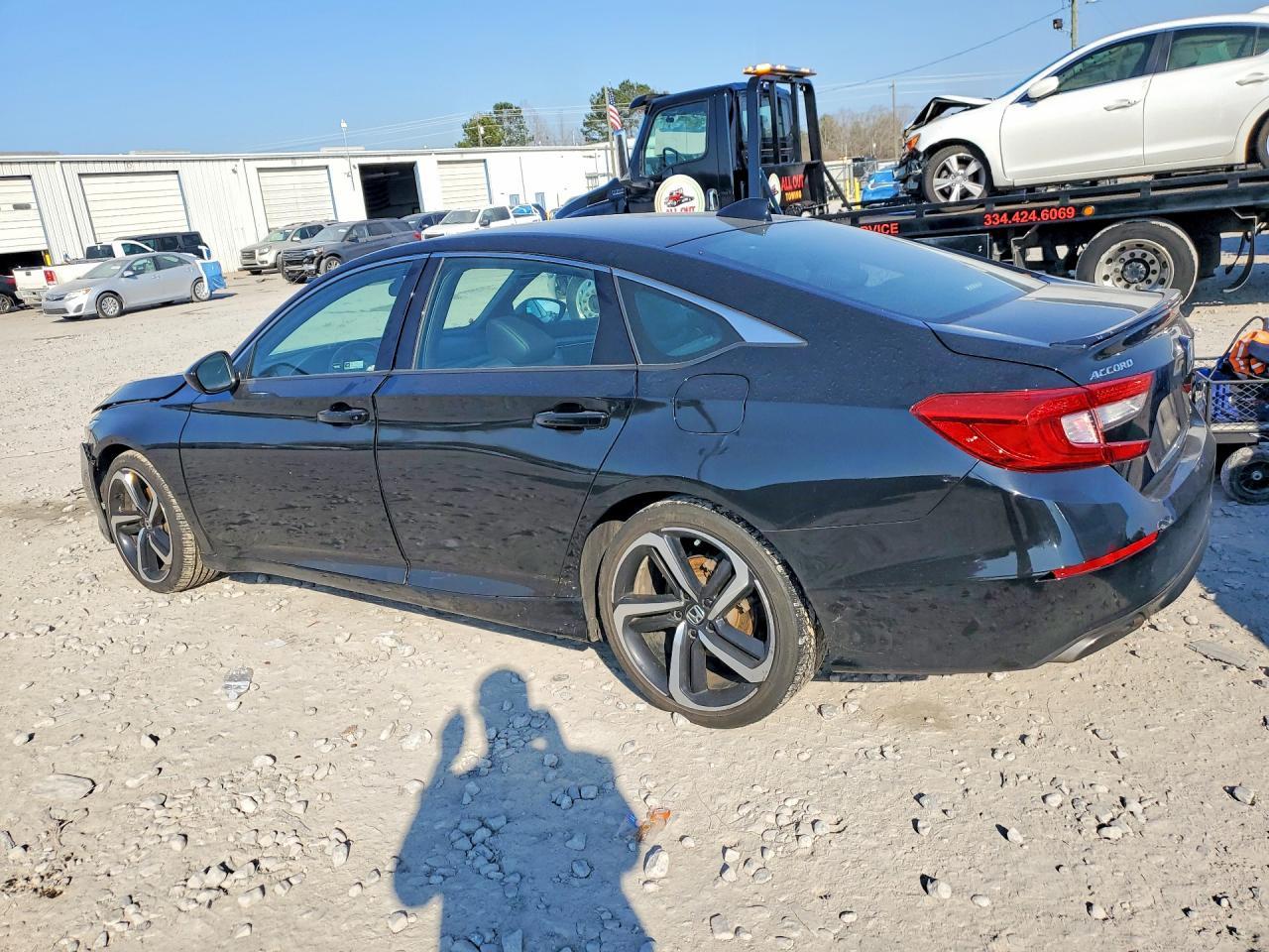 2019 Honda Accord Sport - Image 2