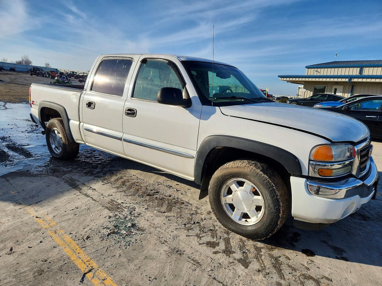 2005 GMC New Sierra K1500 - Фото 4