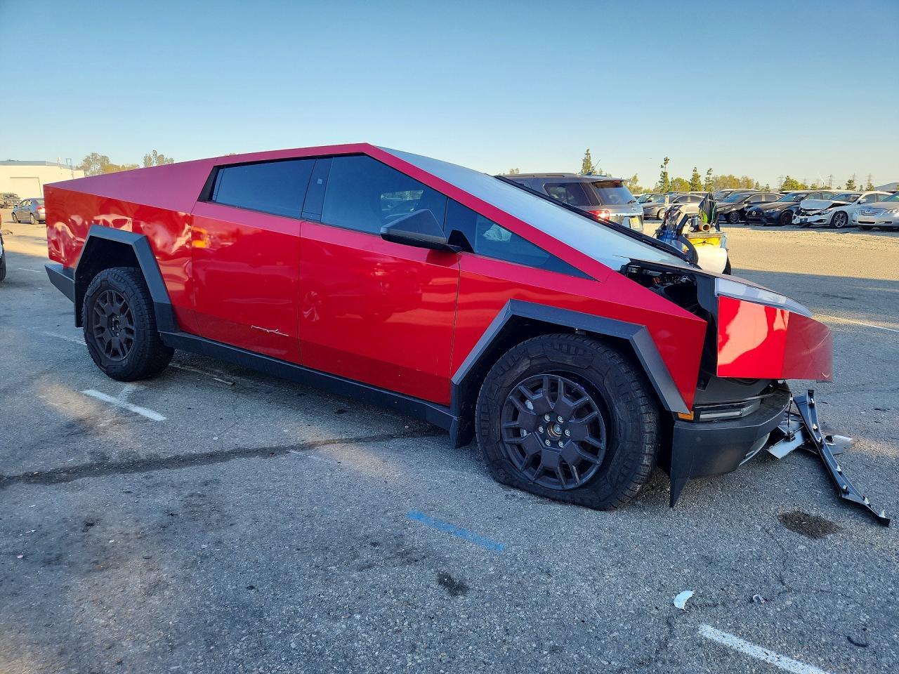 2025 Tesla Cybertruck - Image 4