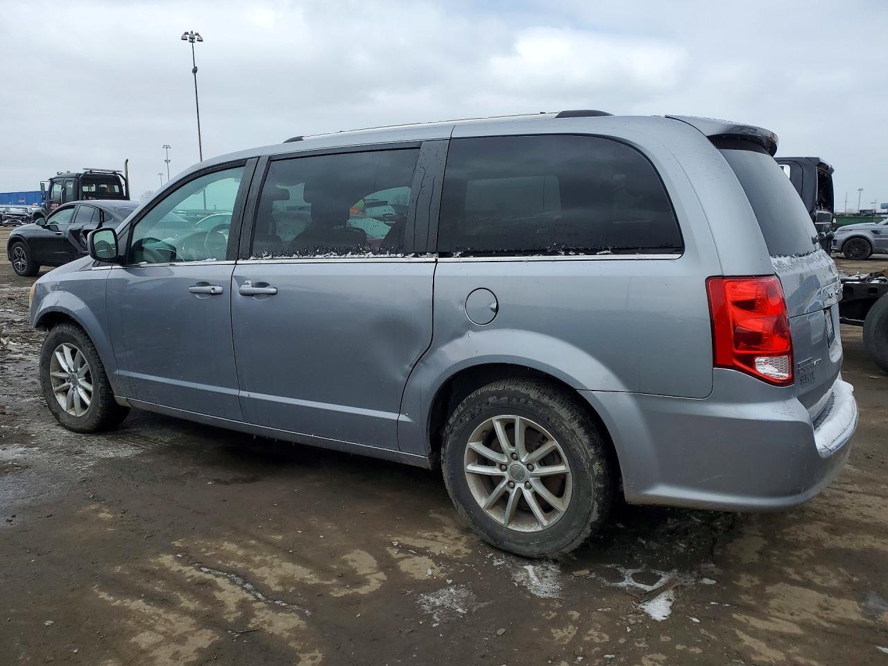 2019 Dodge Grand Caravan Sxt - Фото 2