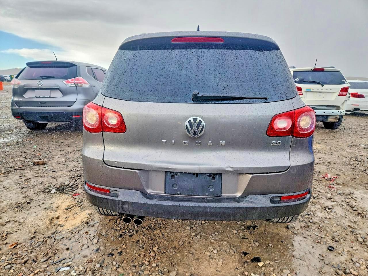 2011 Volkswagen Tiguan S - Image 6