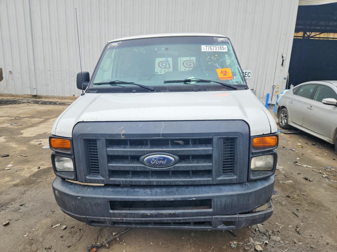 2013 Ford Econoline E250 Van - Фото 5