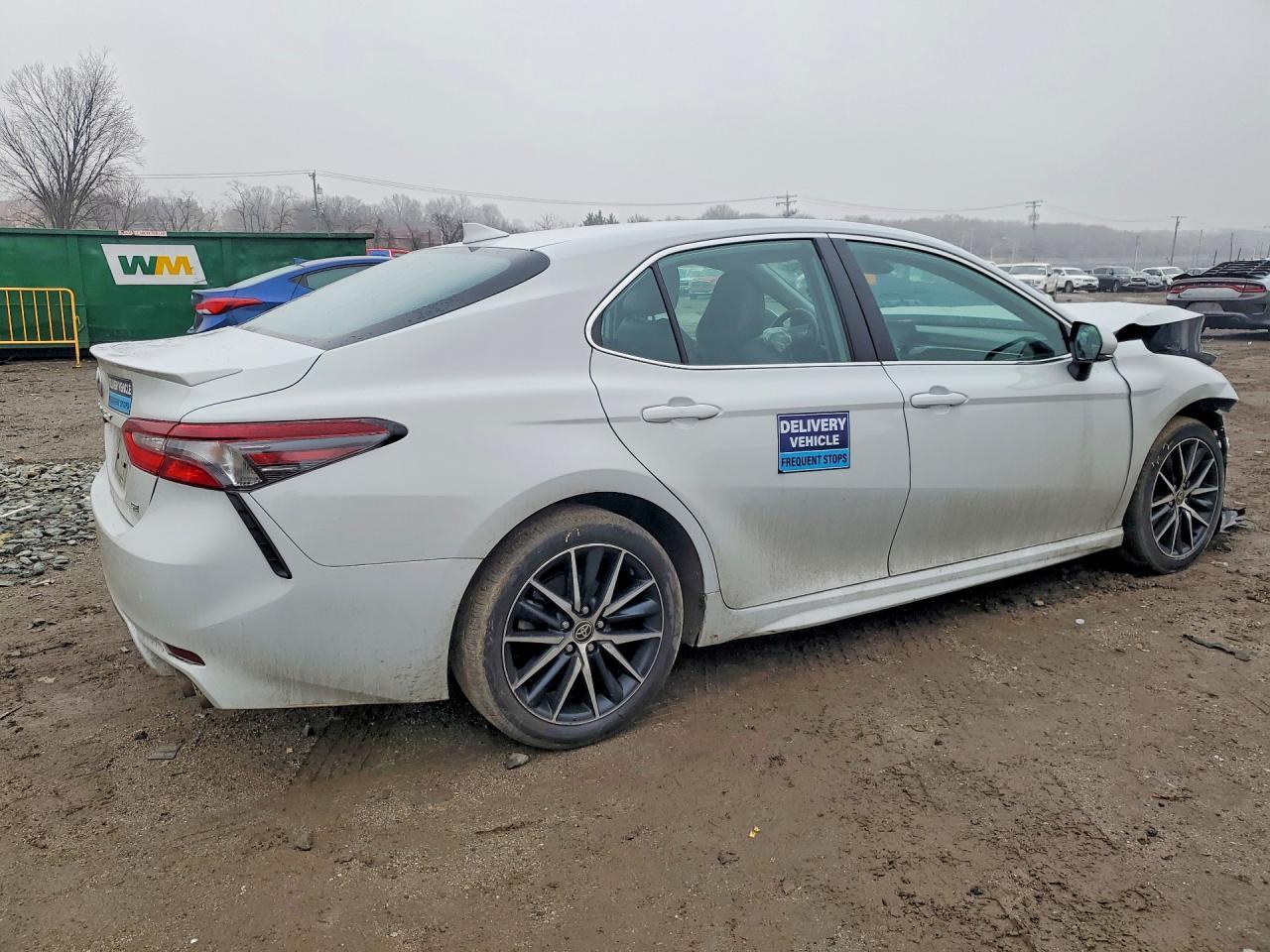 2023 Toyota Camry Se - Image 3