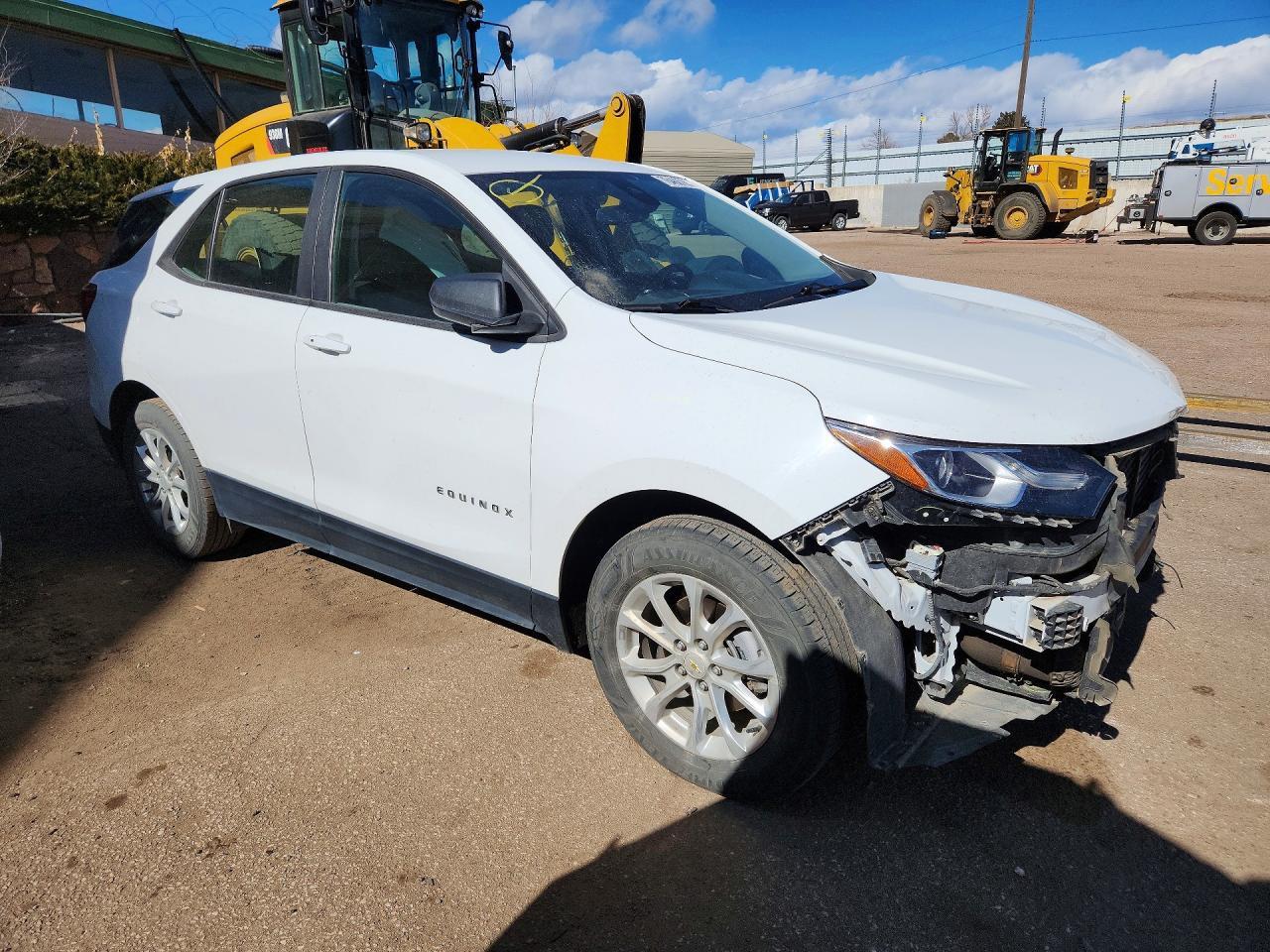 2021 Chevrolet Equinox Ls - Фото 4