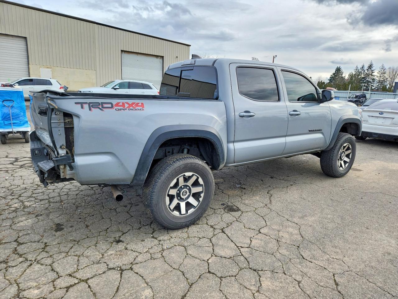 2021 Toyota Tacoma Double Cab - Фото 3