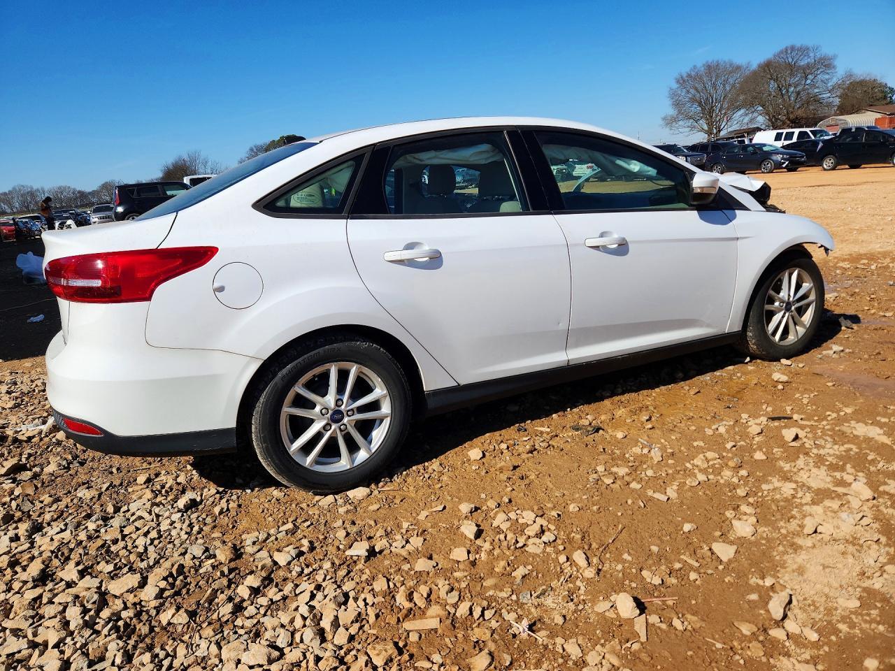 2016 Ford Focus Se - Image 3