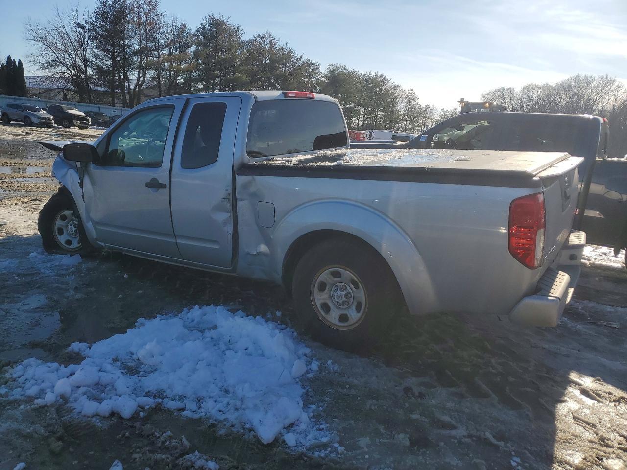 2017 Nissan Frontier S - Фото 2