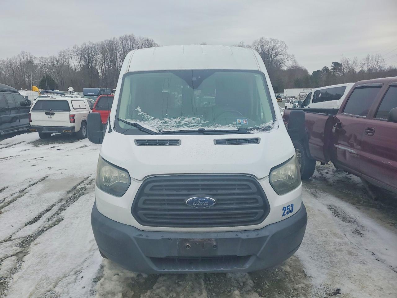 2016 Ford Transit 250 Delivery Van - Image 5