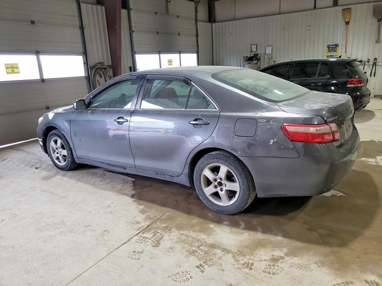2008 Toyota Camry Ce - Фото 2