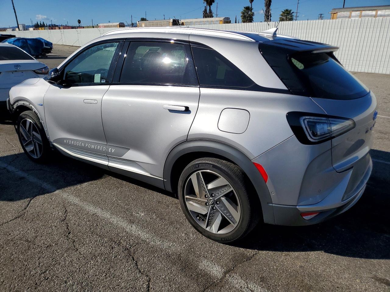 2022 Hyundai Nexo Limited - Image 2