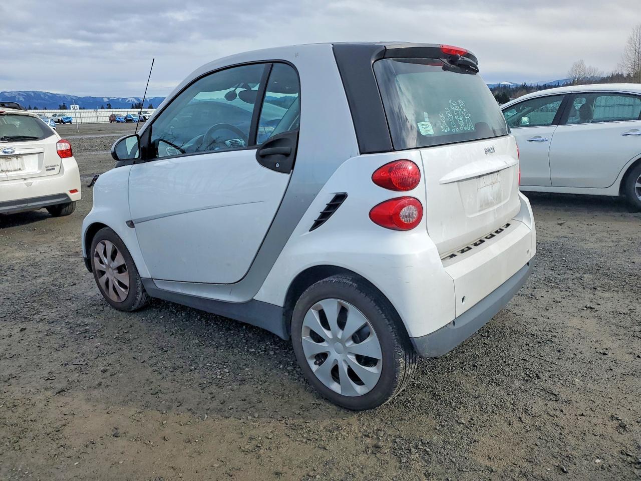 2012 Smart Fortwo Pure - Image 2