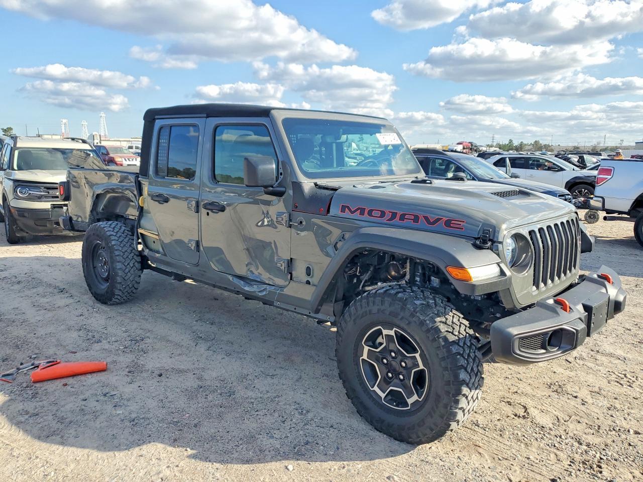 2023 Jeep Gladiator Mojave - Image 4