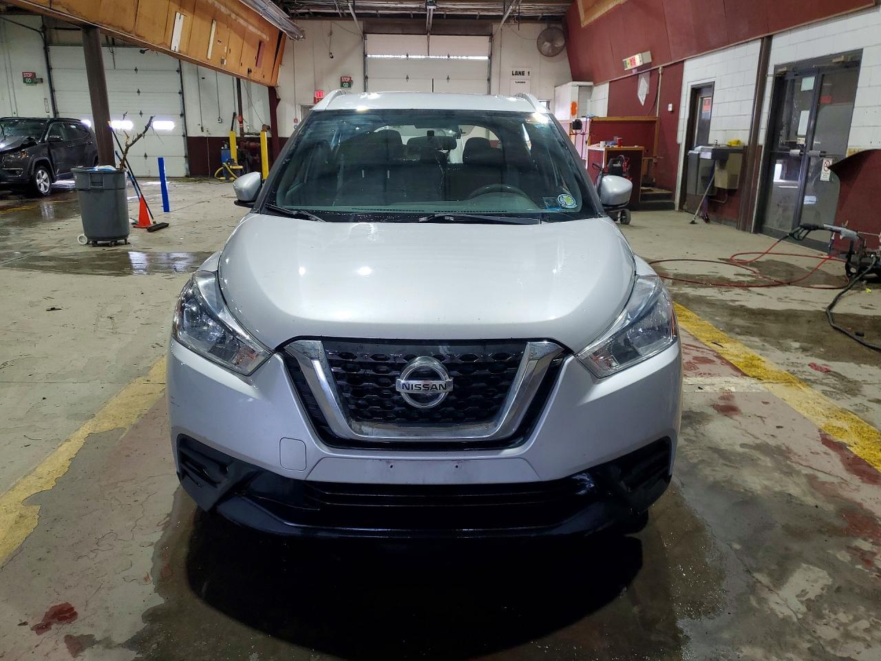 2019 Nissan Kicks S - Фото 5