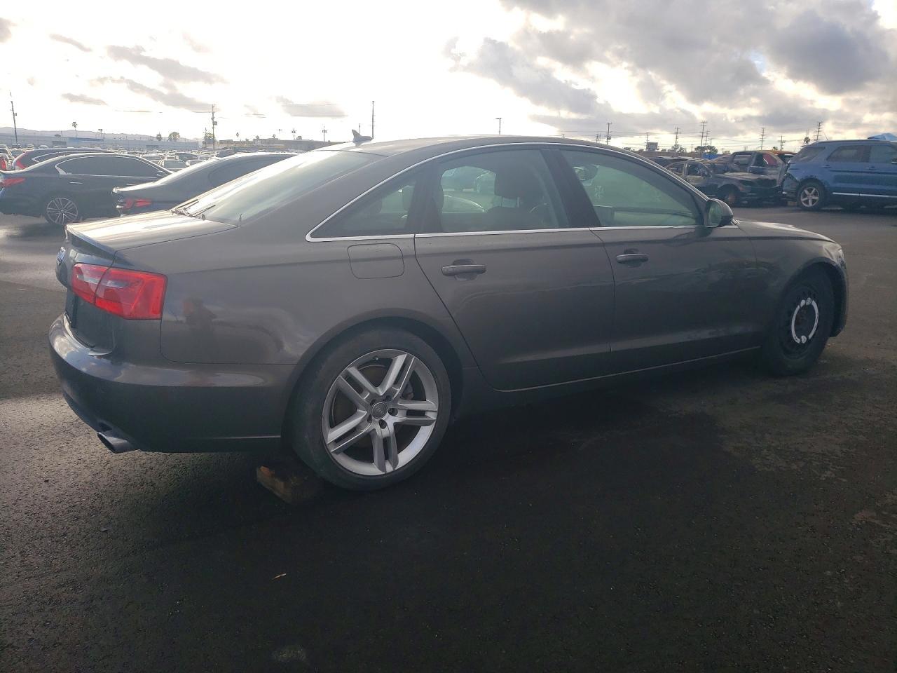 2014 Audi A6 Premium Plus - Фото 3